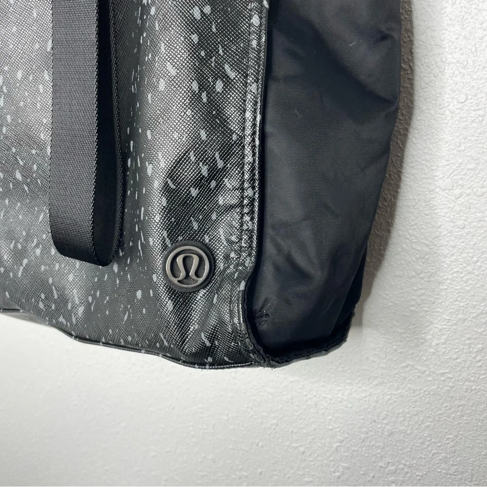 Lululemon Follow Your Bliss Bag
